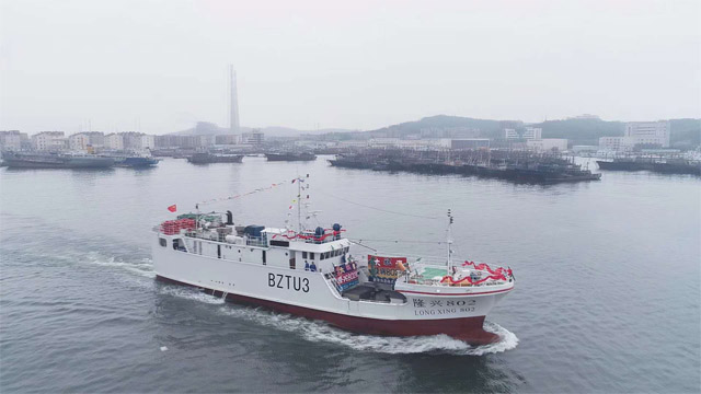 我國自主建造的首批兩艘大洋性玻璃鋼超低溫金槍魚延繩釣船隆興801和隆興802順利啟航，對于我國的玻璃鋼漁船產業(yè)化進程具有里程碑式的重要而深遠的意義。廣東博皓提供玻璃鋼船艇選材解決方案。